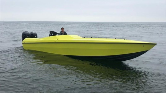 Spectre boats int 32 r