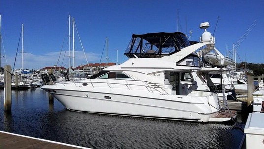 Sea ray 400 sedan bridge