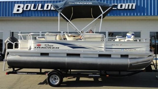 Sun tracker fishin barge 21