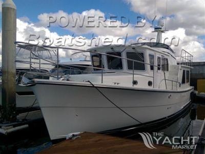 Helmsman trawlers 38e pilothouse