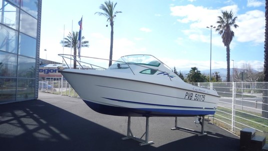 B2 marine cap ferret 550 cc