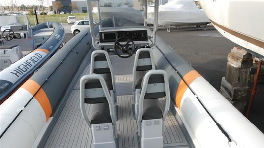 Highfield 860 patrol