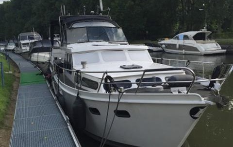 Van der valk challenger royal 42