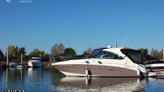 Sea ray 305 sundancer hardtop