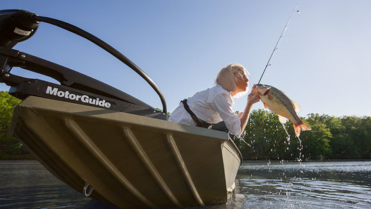 Crestliner 1660 Retriever SC