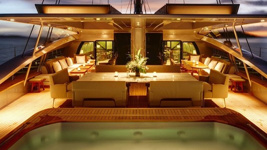 Alloy Yachts Vertigo