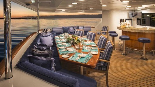 Palmer Johnson Lady Bee