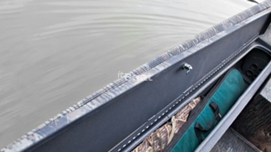 Crestliner 18 Ambush