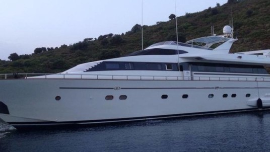 Falcon Yachts Apanemia