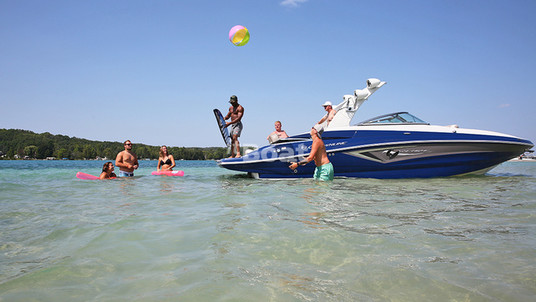 Crownline E 275 Surf