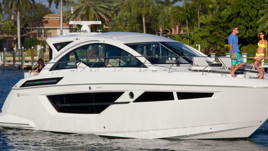 Cruisers Yachts 50 Cantius