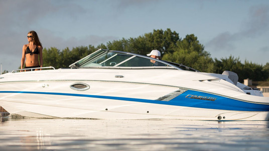 Cruisers Yachts 238 Bow Rider