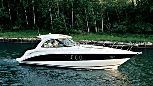 Cruisers Yachts 390 Sports Coupe