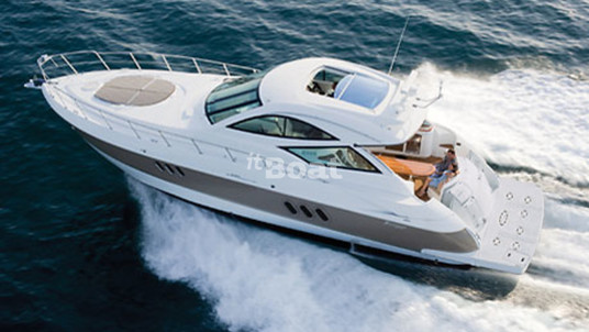 Cruisers Yachts 520 Sports Coupe
