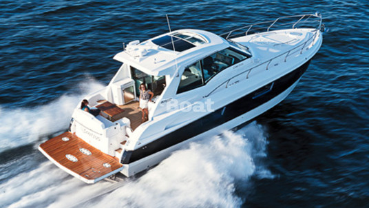 Cruisers Yachts 48 Cantius