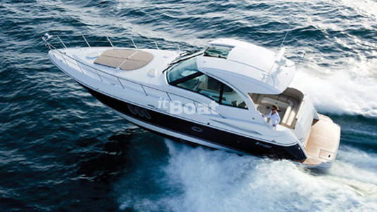 Cruisers Yachts 420 Sports Coupe