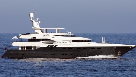 ROBUSTO