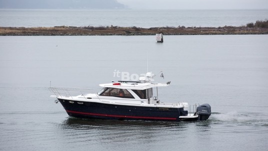 Cutwater C-302 Coupe