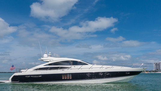 Viking Yachts Divas Del Mar
