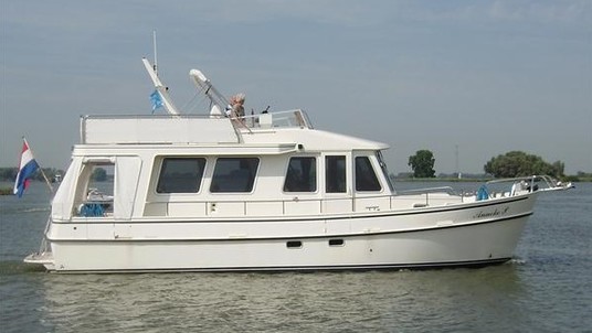 De Alm Almtrawler 1200 AD