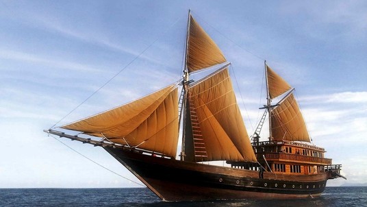 Custom Alila Purnama