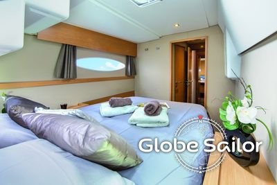 Fountaine Pajot Helia 44