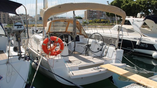 Dufour 310