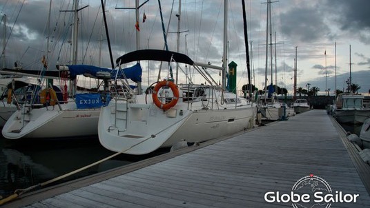 Beneteau 37