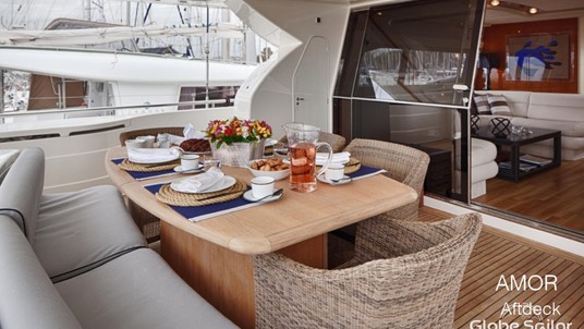 Ferretti 760