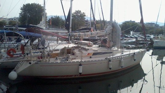 Beneteau First 42