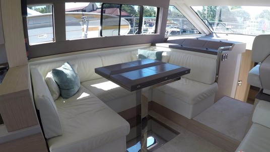 Monte Carlo Yachts 5