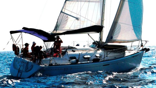 Beneteau First 33.7