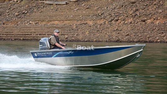 Duckworth 18 Advantage Outboard Tiller