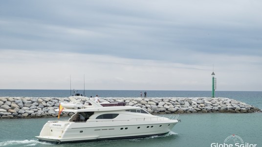 Ferretti 70