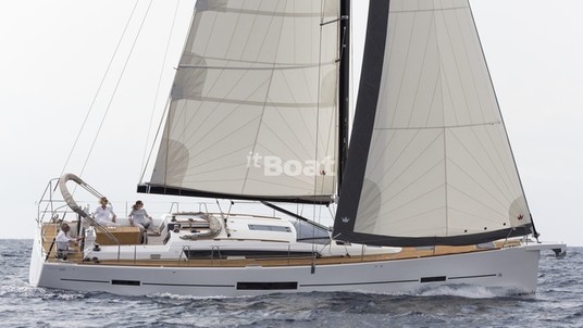 Dufour Grand Large 520