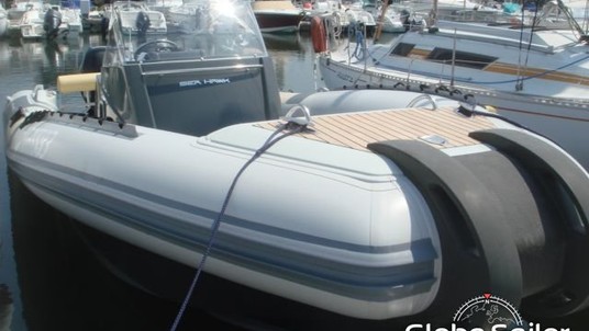 Sea Hawk 285