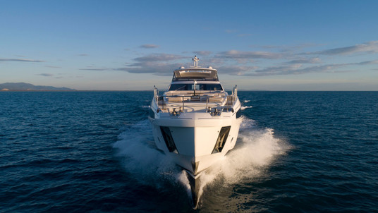 Azimut Grande 32 METRI