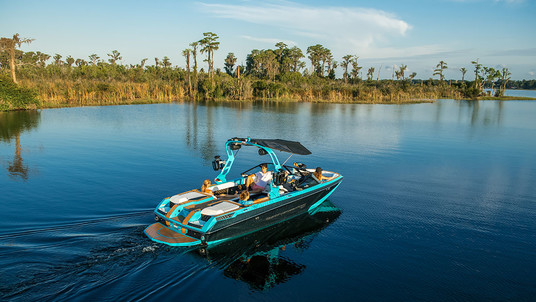 Super Air Nautique GS22E