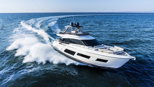 Ferretti 670