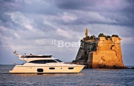 Ferretti 570