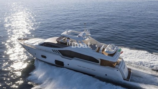 Ferretti 870