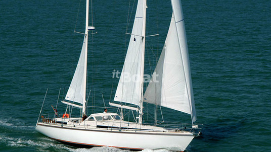 Amel Super Maramu 2000