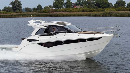 Galeon 305 HTS