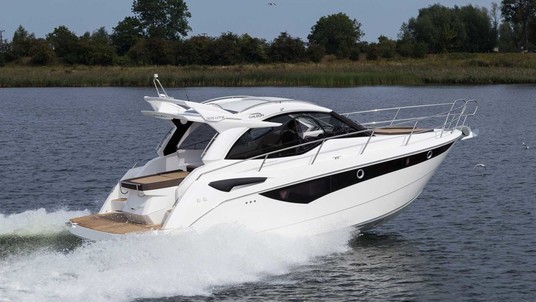Galeon 305 HTS
