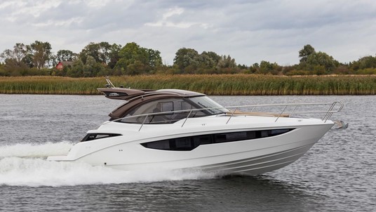 Galeon 335 HTS