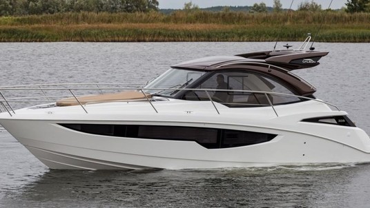 Galeon 335 HTS