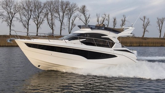 Galeon 360 FLY