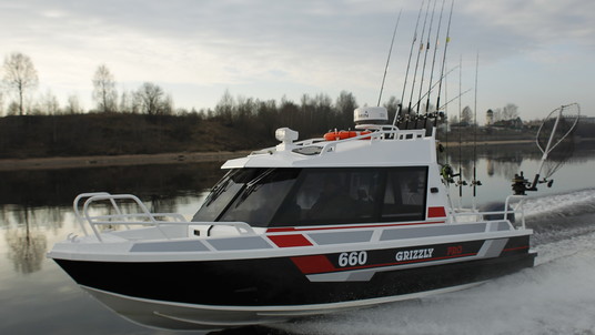 Grizzly Pro 660 Cabin