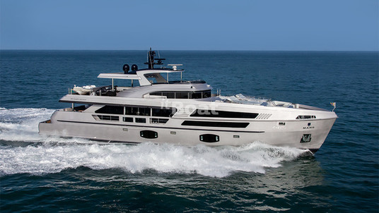 MCP Yachts 106 LE