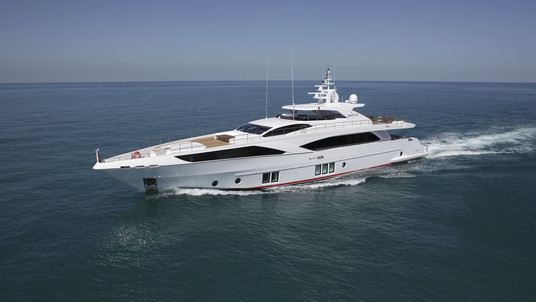 Majesty Yachts 122